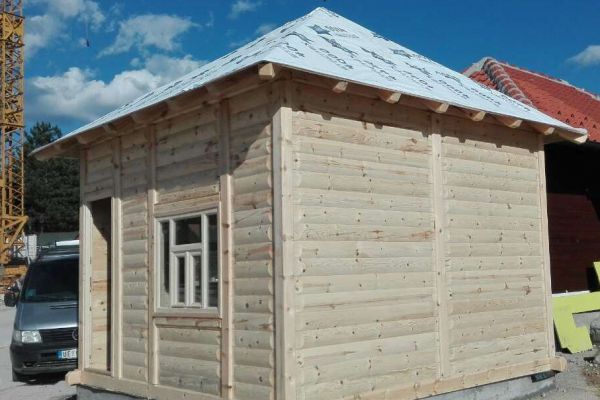 Brvnara prodavnica - Zlatibor - Pijaca